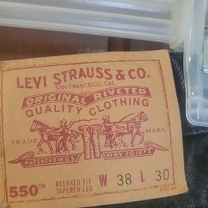Levi Strauss 550 men's 38x30 jeans